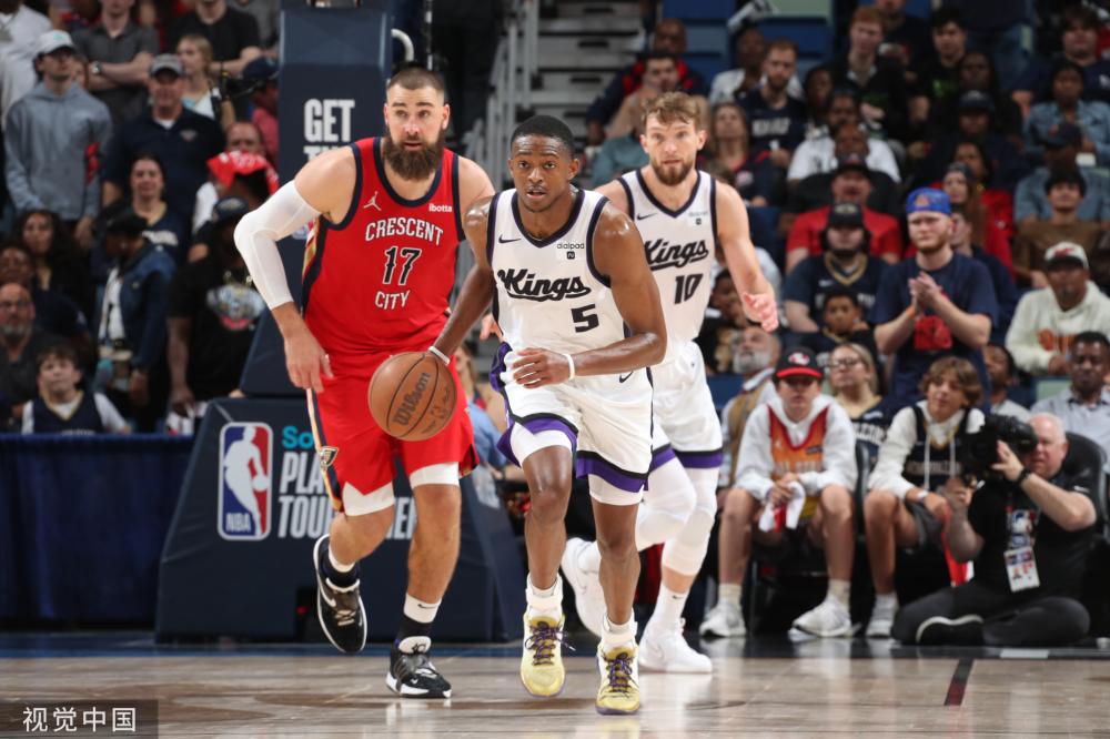 持有坚定的 持有坚定的