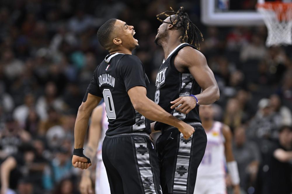 段的年轻球 段的年轻球